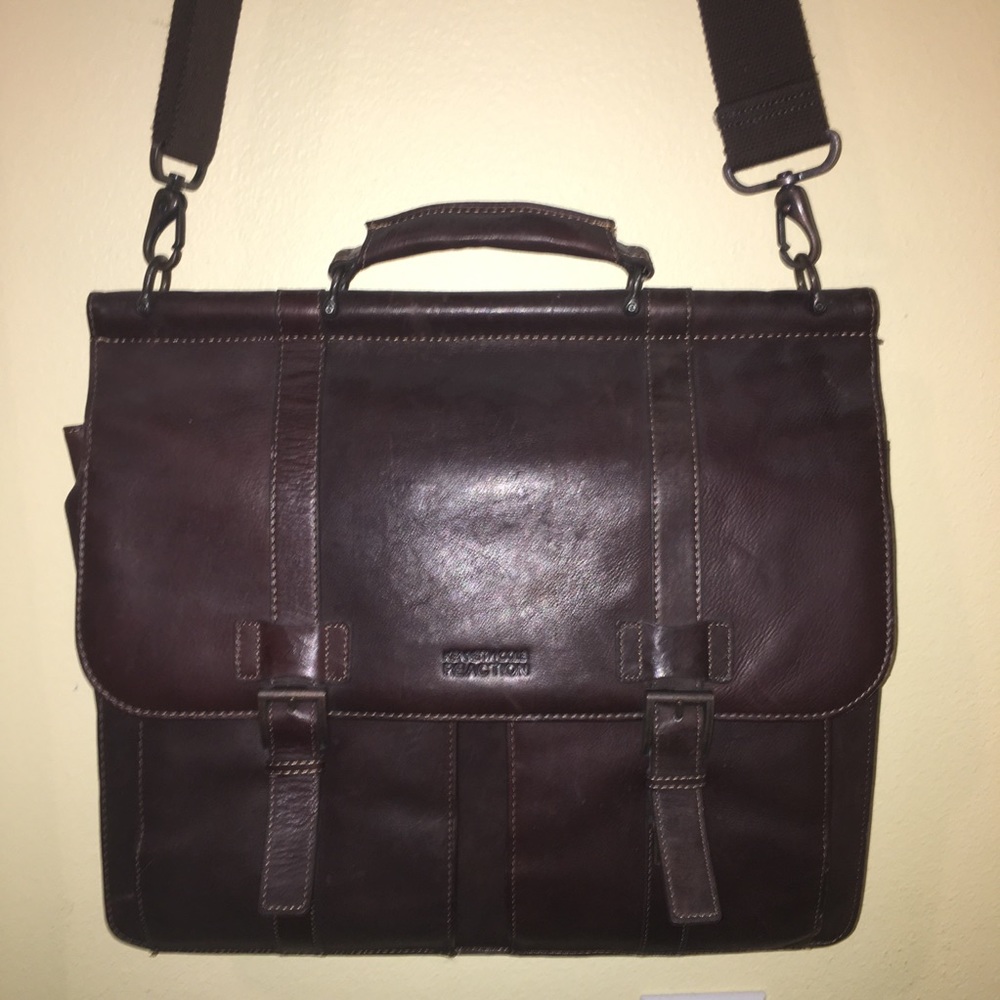 Kenneth Cole Reaction Laptop Messenger Bag